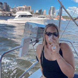 Meet your Posher, Bianca